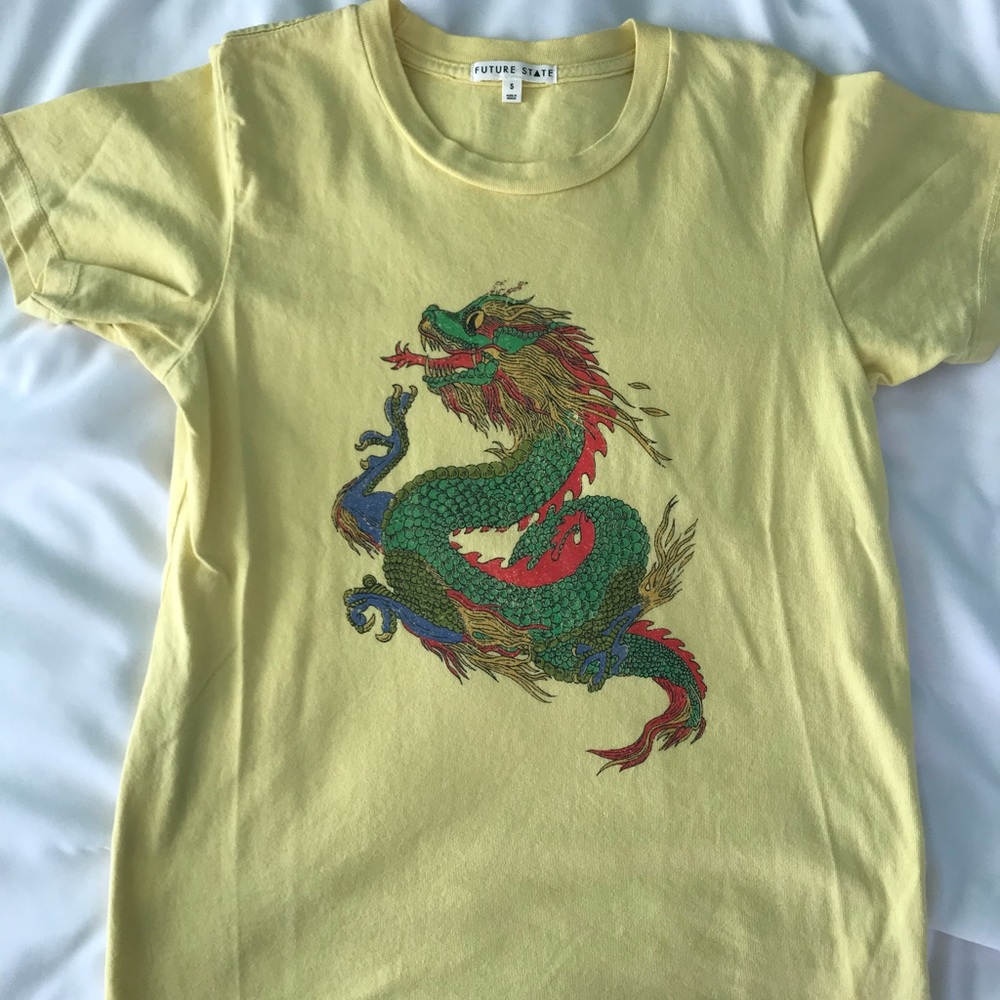 Urban Outfitters Dragon Graphic Tee🐉